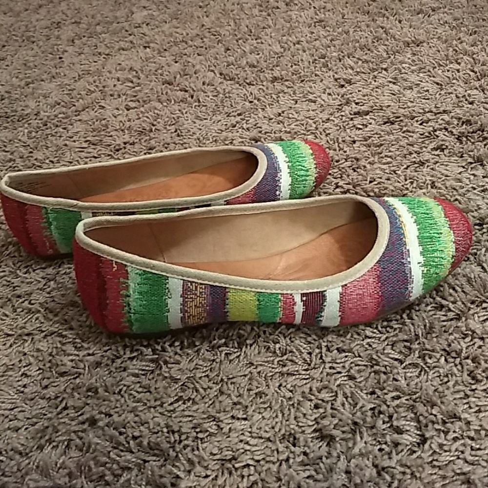 Born ballet flats